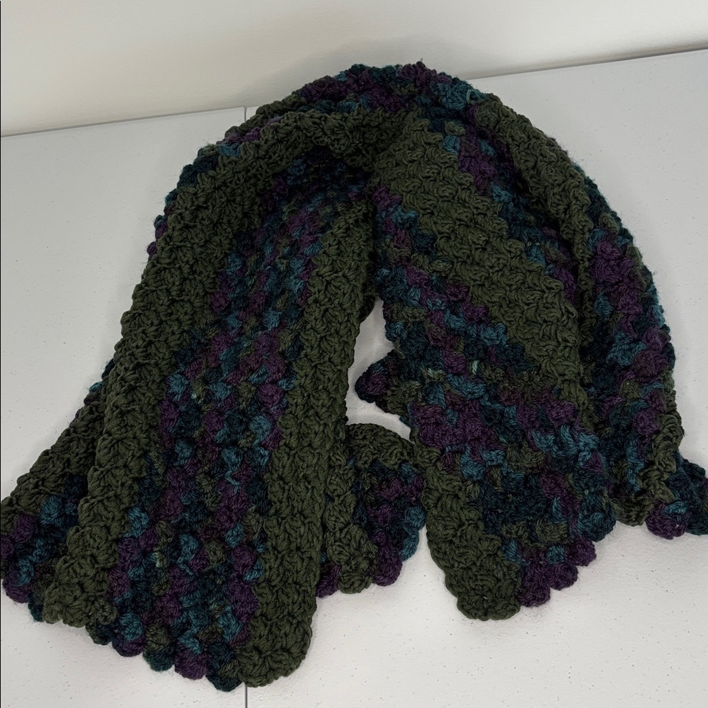 HANDKNIT vintage Cozy Knit lap Blanket loose knit baby blanket green blue small - Picture 5 of 11